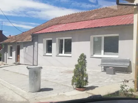 Pronájem bytu, Roštín, 60 m2