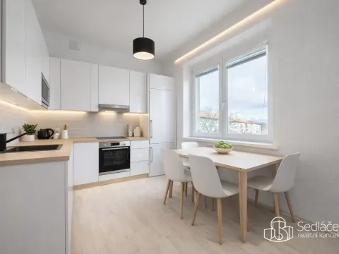 Prodej bytu 3+1, Sokolov, Jednoty, 75 m2