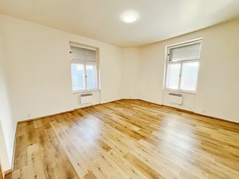 Pronájem bytu 1+1, Praha - Smíchov, Rozkošného, 40 m2