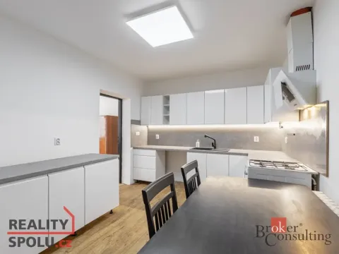 Prodej rodinného domu, Strážnice, Za Valy, 139 m2