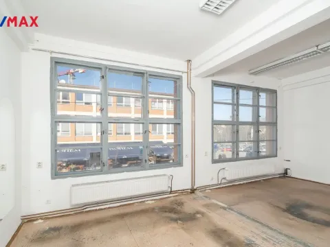 Pronájem obchodního prostoru, Zlín, třída Tomáše Bati, 25 m2