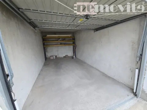 Pronájem garáže, Praha - Braník, Věkova, 15 m2