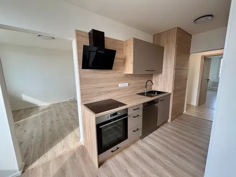 Pronájem bytu 3+1, Praha - Troja, Krynická, 68 m2