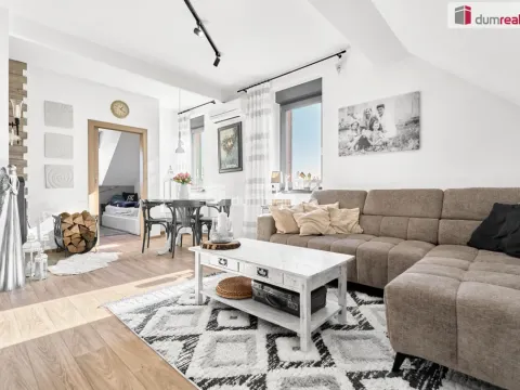 Prodej bytu 4+1, Karlovy Vary - Stará Role, Příčná, 92 m2