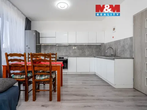 Prodej bytu 3+kk, Milovice - Mladá, Višňová, 65 m2