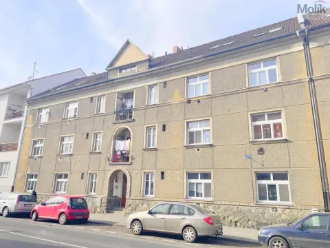Prodej bytu 2+kk, Louny, Poděbradova, 47 m2