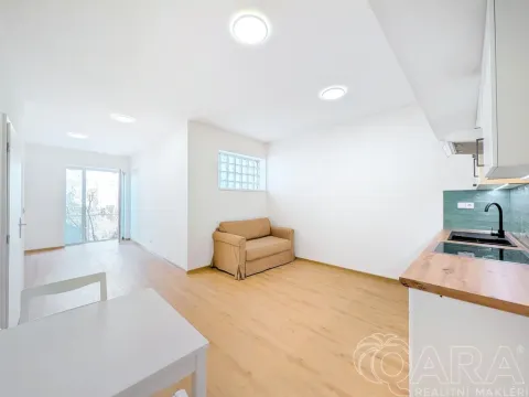 Pronájem bytu 1+kk, Příbram, Špitálská, 40 m2