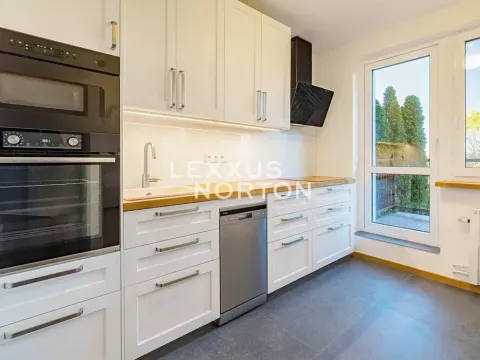 Pronájem rodinného domu, Praha - Dejvice, Fragnerova, 265 m2