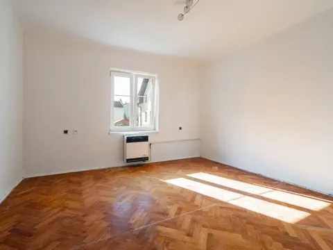 Prodej kanceláře, Hradec Králové, Sadovská, 78 m2