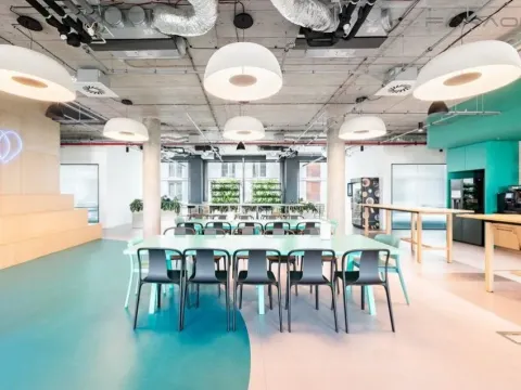 Pronájem kanceláře, Praha - Karlín, Rohanské nábřeží, 706 m2