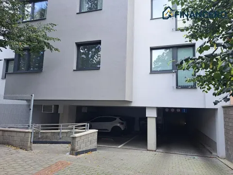 Prodej garážového stání, Brno, Táborská, 15 m2