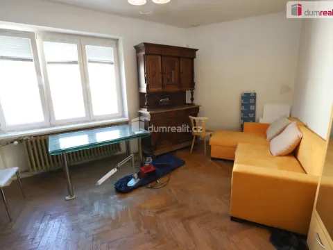 Prodej bytu 2+1, Karlovy Vary, nábřeží Jana Palacha, 63 m2