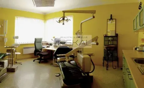 Pronájem ordinace, Praha - Řepy, Karlovarská, 50 m2