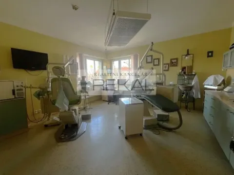Pronájem ordinace, Praha - Řepy, Karlovarská, 50 m2