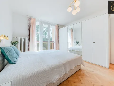 Prodej bytu 2+1, Plzeň - Doubravka, Ke Špitálskému lesu, 58 m2