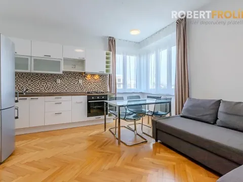 Pronájem bytu 2+kk, Praha - Břevnov, Patočkova, 40 m2