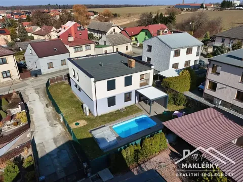 Prodej rodinného domu, Zásmuky, Sladkovského, 186 m2