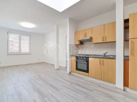 Pronájem bytu 2+kk, Ostrava - Mariánské Hory, Jiřího Trnky, 44 m2