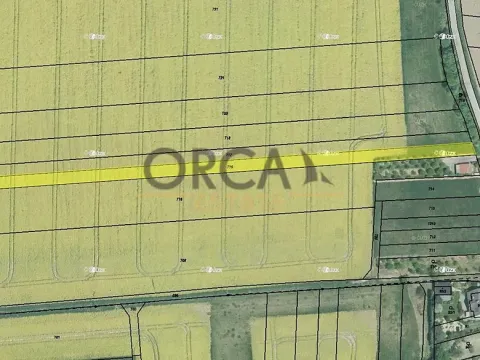 Prodej podílu pole, Zlín, 905 m2