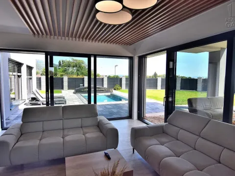 Prodej rodinného domu, Krupka, Hřbitovní, 134 m2