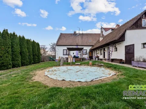 Prodej rodinného domu, Zlechov, 195 m2