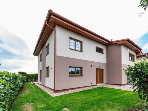 Pronájem rodinného domu, Horoměřice, Rabochova, 250 m2