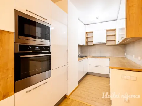 Pronájem bytu 3+kk, Praha - Veleslavín, Adamova, 84 m2