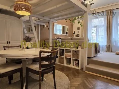 Prodej bytu 2+1, Opava, Tyršova, 66 m2