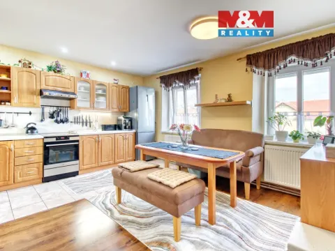 Prodej bytu 2+1, Lom, Československé armády, 76 m2