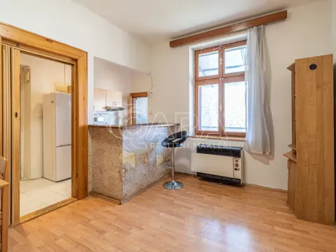 Pronájem bytu 2+kk, Praha - Nusle, Táborská, 57 m2