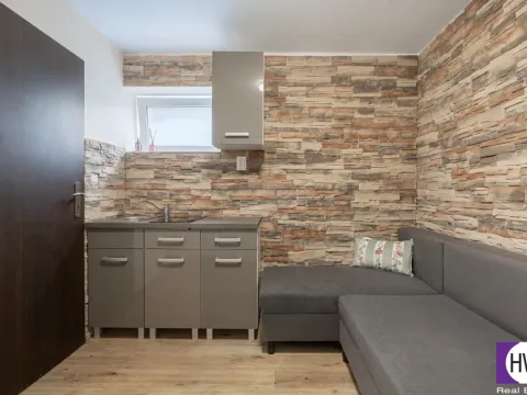 Prodej bytu 1+kk, Praha, Chvalská, 11 m2