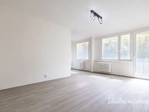 Pronájem bytu 3+1, Praha - Horní Měcholupy, Ravennská, 74 m2