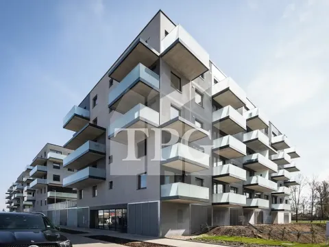 Prodej bytu 3+kk, Praha - Prosek, Návarovská, 83 m2