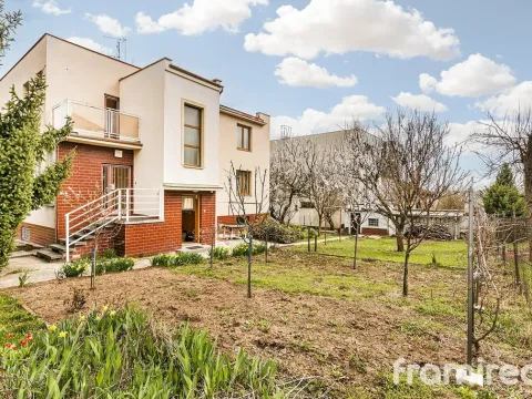 Prodej rodinného domu, Brno, Lískovecká, 200 m2