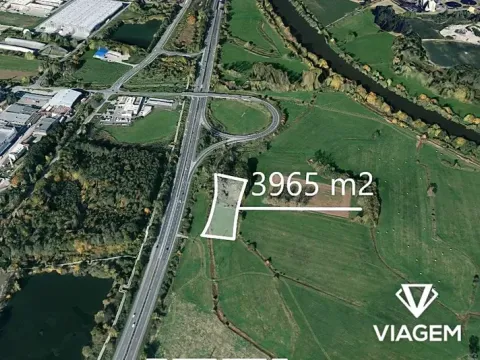 Prodej podílu pole, Hradec Králové, 1416 m2