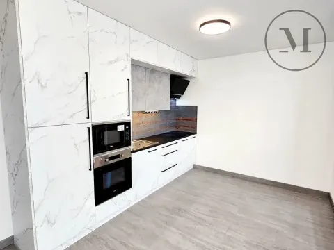 Pronájem bytu 1+kk, Strakonice, U Sv. Markéty, 32 m2