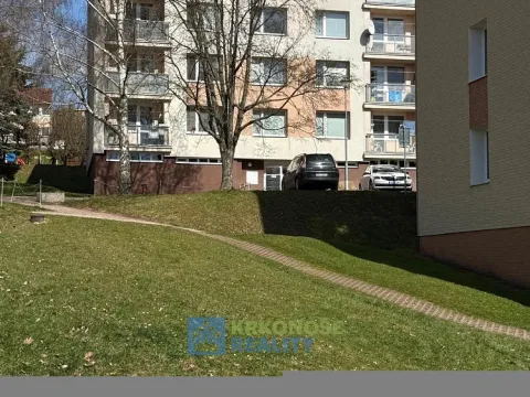 Prodej bytu 2+1, Trutnov - Střední Předměstí, Michnova, 55 m2