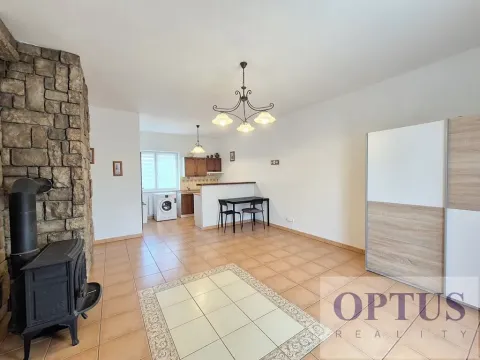 Pronájem bytu 1+kk, Praha - Stodůlky, Živcových, 33 m2