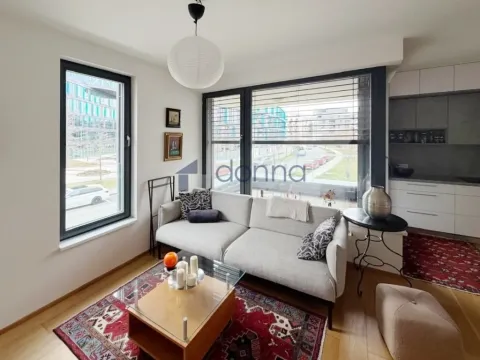 Pronájem bytu 2+kk, Praha, Kačírkova, 58 m2