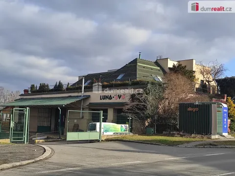 Pronájem komerční nemovitosti, Opava - Předměstí, Vančurova, 500 m2