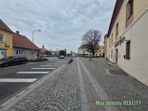 Pronájem vily, Sadská, Husova, 1200 m2