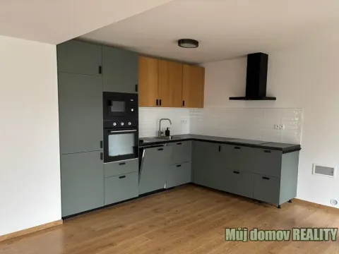 Pronájem rodinného domu, Praha - Klánovice, Lovčická, 120 m2