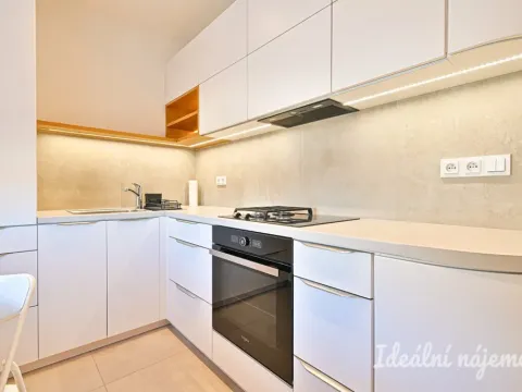 Pronájem bytu 2+1, Brno, Křížová, 52 m2