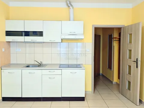 Pronájem bytu 2+kk, Karlovy Vary - Rybáře, Sokolovská, 48 m2