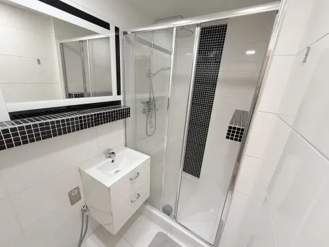 Prodej bytu 2+kk, Praha - Černý Most, Vašátkova, 43 m2