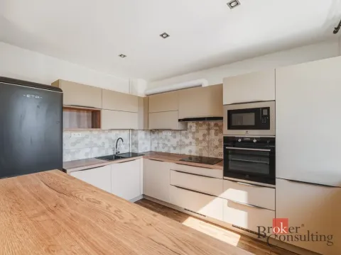 Prodej bytu 3+kk, Heřmanova Huť - Vlkýš, Revoluční, 77 m2