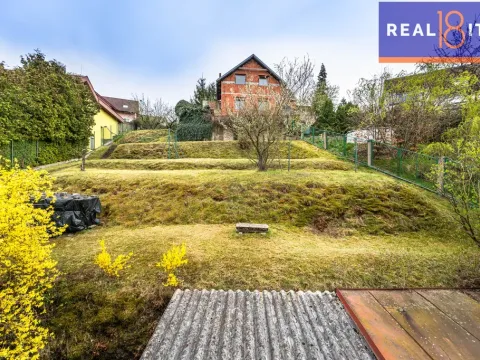 Prodej pozemku pro bydlení, Praha, V údolí, 773 m2