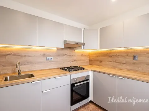 Pronájem bytu 3+1, Praha - Michle, Při trati, 75 m2