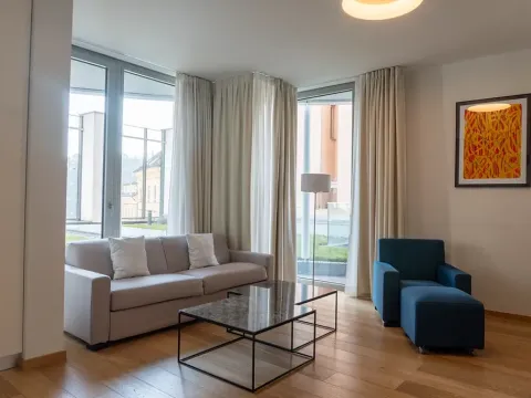 Pronájem bytu 2+kk, Praha, Holečkova, 71 m2