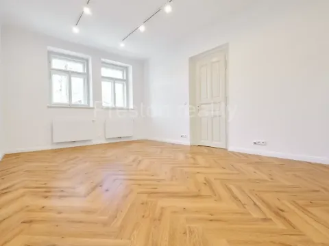 Pronájem kanceláře, Praha - Vinohrady, U vodárny, 72 m2